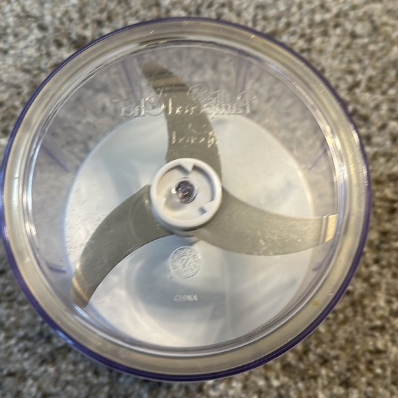 Pampered Chef Manual Food Processor, Like New - Picture 7 of 9